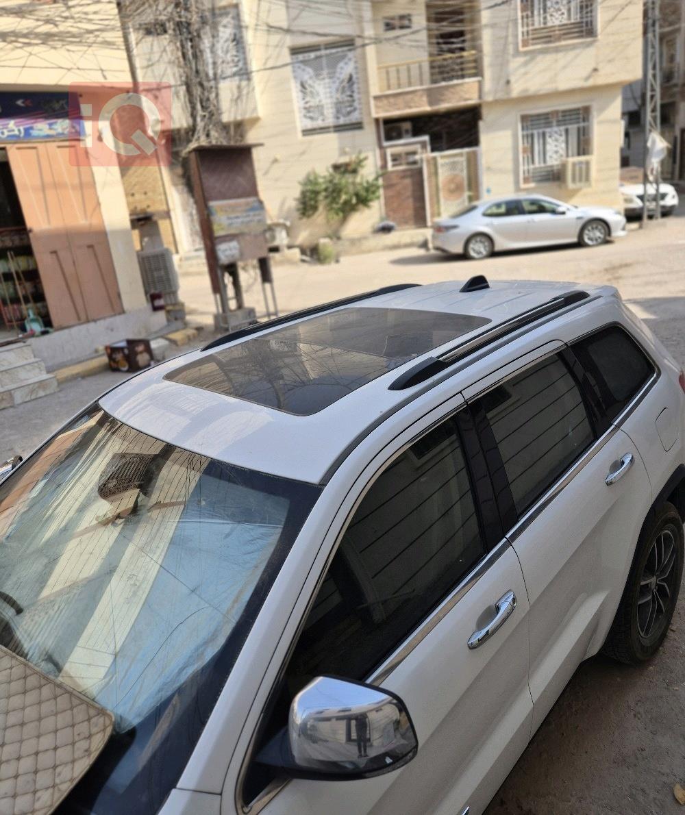 جيب جراند شيروكي